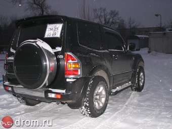2002 Mitsubishi Pajero