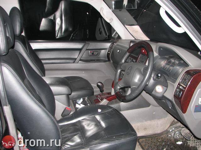 2002 Mitsubishi Pajero