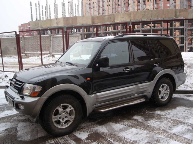 2002 Mitsubishi Pajero