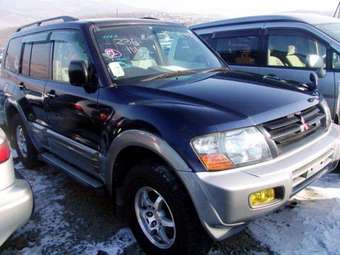 2002 Mitsubishi Pajero