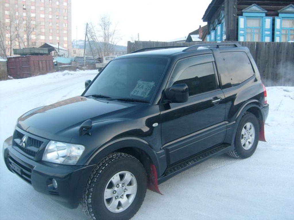 2002 Mitsubishi Pajero