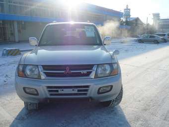 2002 Mitsubishi Pajero Pictures