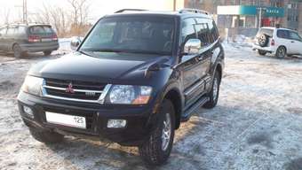 2002 Mitsubishi Pajero Photos