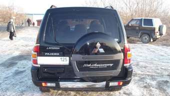 2002 Mitsubishi Pajero Pictures