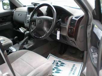 2002 Mitsubishi Pajero Pictures