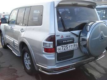 2002 Mitsubishi Pajero Pics