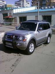 2002 Mitsubishi Pajero Pictures