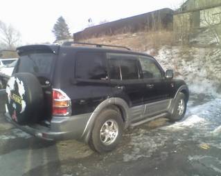 2002 Mitsubishi Pajero Pics