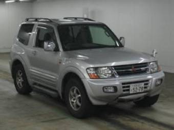 2002 Mitsubishi Pajero Photos