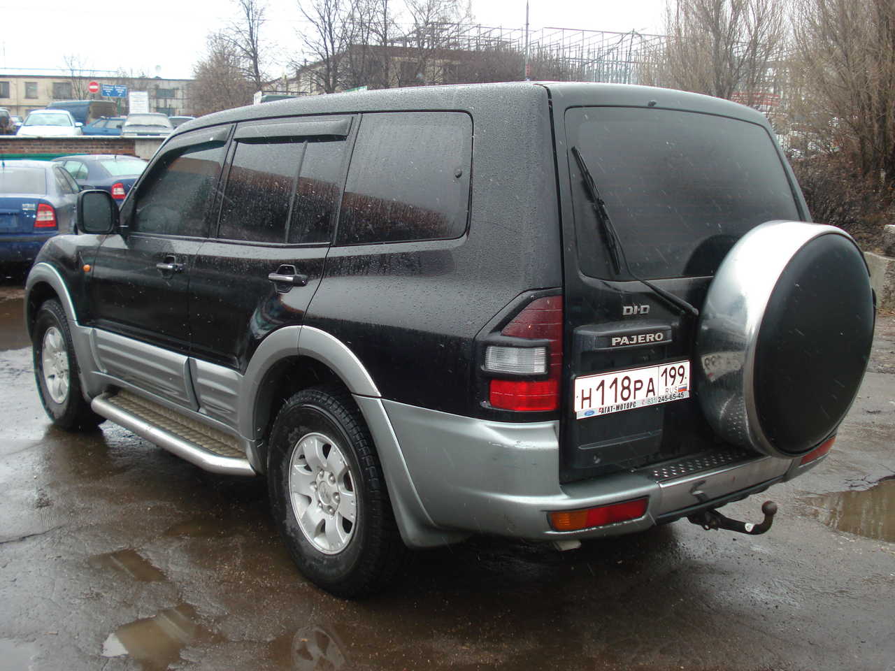 Mitsubishi pajero 2002 года