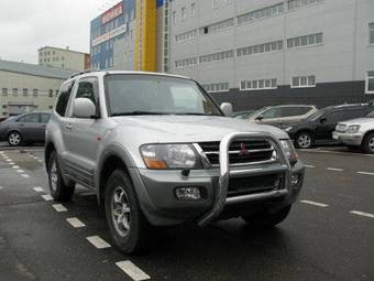 2002 Mitsubishi Pajero Pictures