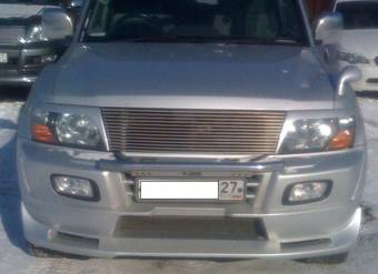 2002 Mitsubishi Pajero Pics