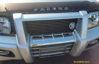 2002 Mitsubishi Pajero Photos