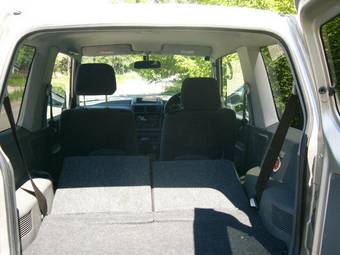 2002 Mitsubishi Pajero Pictures