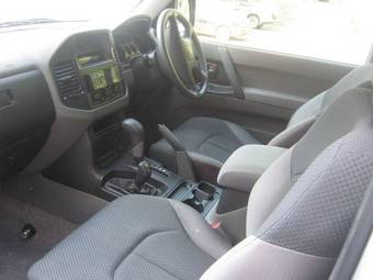 2002 Mitsubishi Pajero Wallpapers