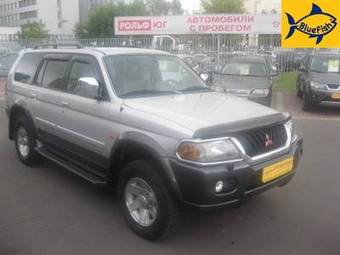 2002 Mitsubishi Pajero Pictures