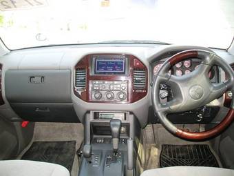 2002 Mitsubishi Pajero Wallpapers