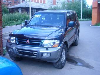 2002 Mitsubishi Pajero