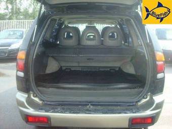 2002 Mitsubishi Pajero Pictures