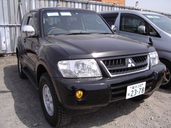 2003 Mitsubishi Pajero