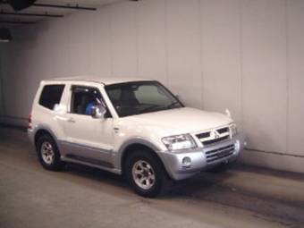 2003 Mitsubishi Pajero