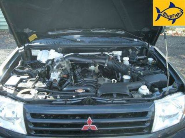 2003 Mitsubishi Pajero