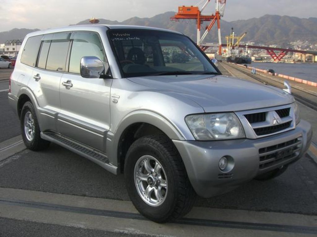 2003 Mitsubishi Pajero