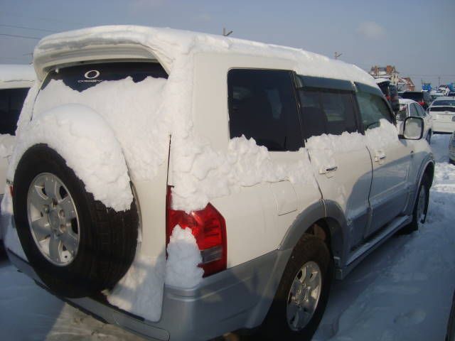 2003 Mitsubishi Pajero