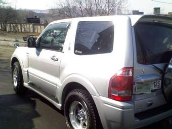 2003 Mitsubishi Pajero
