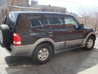 2003 Mitsubishi Pajero