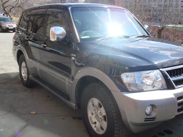 2003 Mitsubishi Pajero