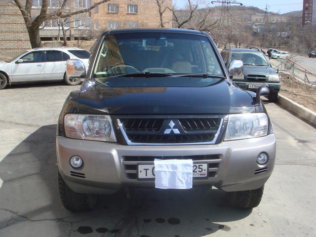 2003 Mitsubishi Pajero