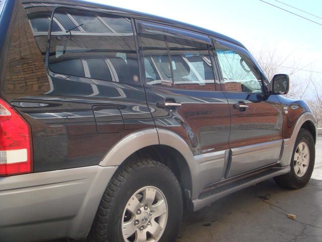 2003 Mitsubishi Pajero