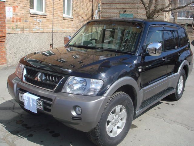 2003 Mitsubishi Pajero