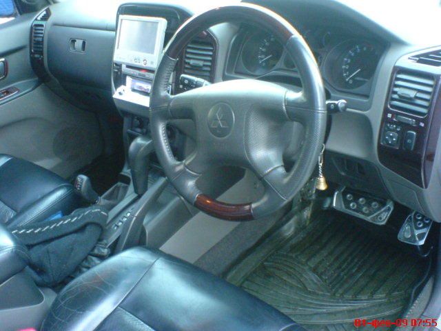 2003 Mitsubishi Pajero