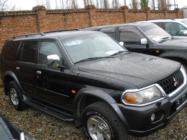 2003 Mitsubishi Pajero