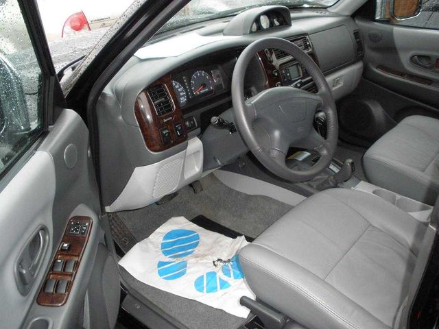 2003 Mitsubishi Pajero