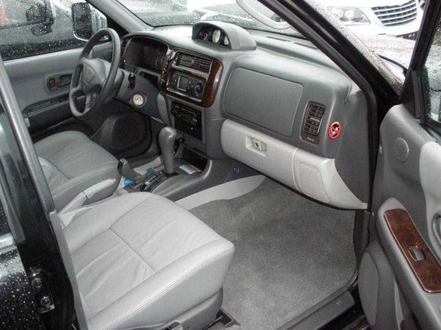 2003 Mitsubishi Pajero
