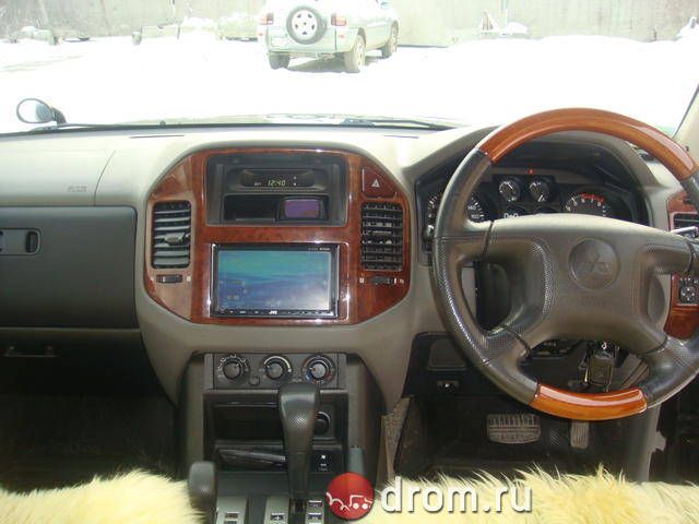 2003 Mitsubishi Pajero