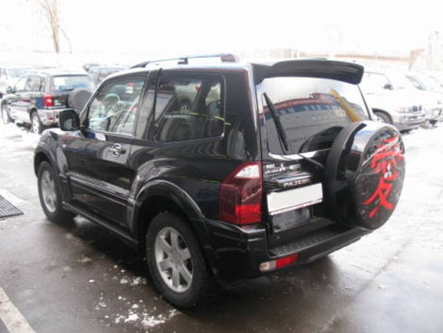 2003 Mitsubishi Pajero