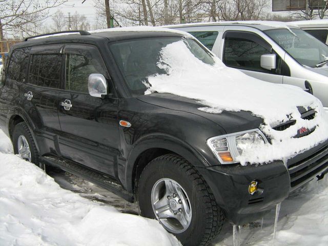 2003 Mitsubishi Pajero