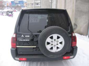 2003 Mitsubishi Pajero Pictures