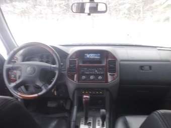2003 Mitsubishi Pajero Pics