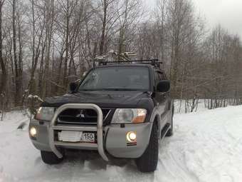 2003 Mitsubishi Pajero Pictures