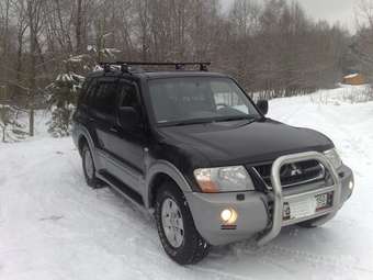 2003 Mitsubishi Pajero Photos