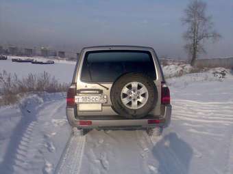 2003 Mitsubishi Pajero Photos