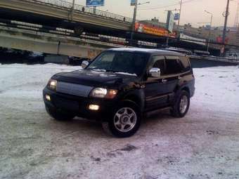 2003 Mitsubishi Pajero Pictures