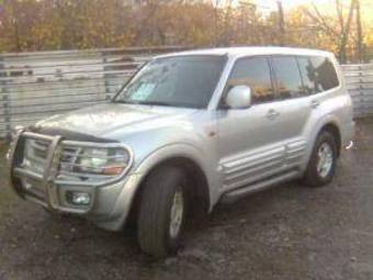 2003 Mitsubishi Pajero Photos