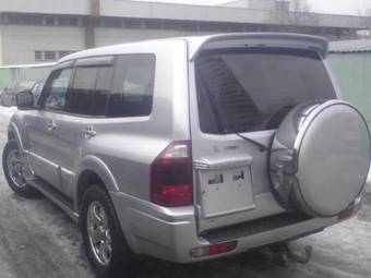 2003 Mitsubishi Pajero Pictures