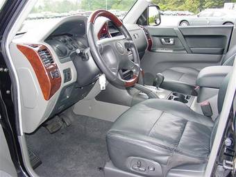 2003 Mitsubishi Pajero Pictures